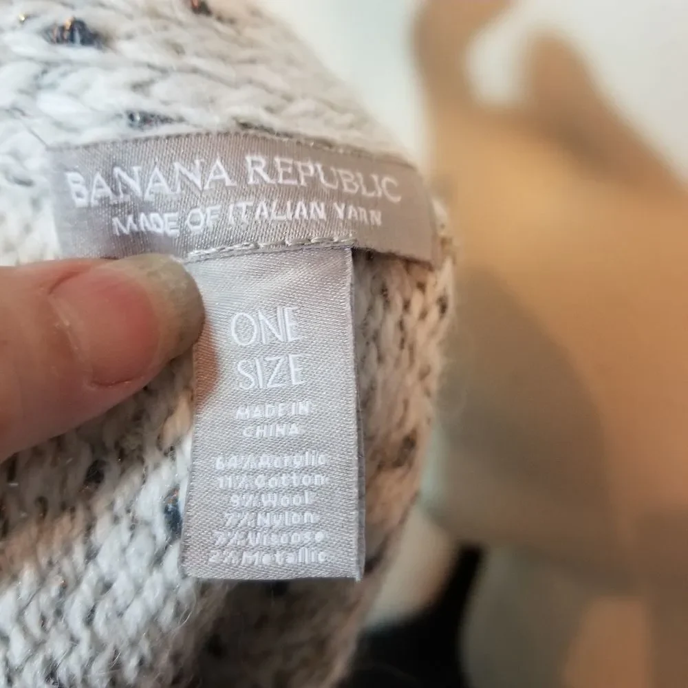 Banana Republic Cream & Metallic Thread Scarf‎